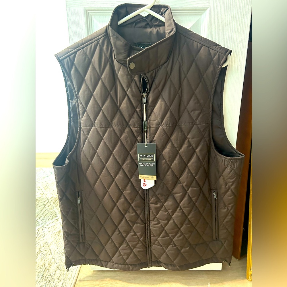 Jos A Bank TravelTec Vest Burgundy